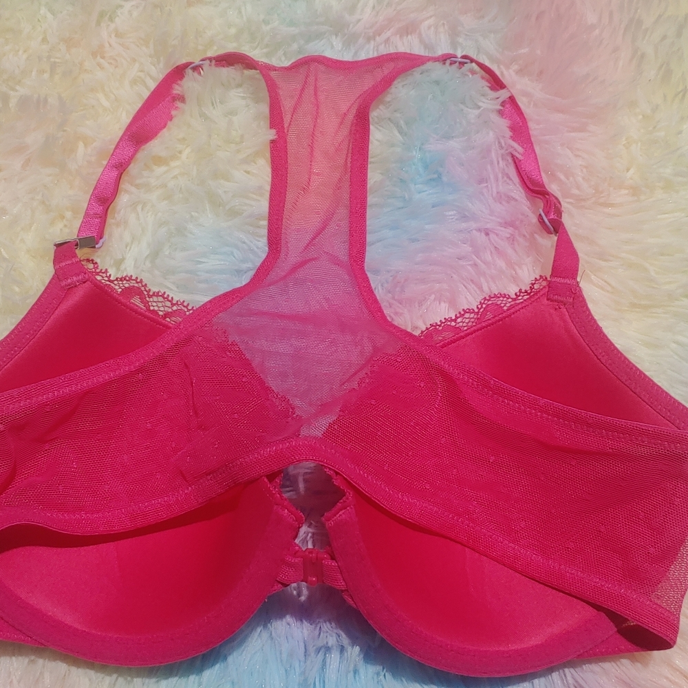 Victoria Secret - Picture 5 of 5